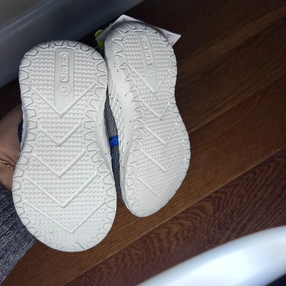 Carter's Everyday Sneakers Easy On Athletic‎ Shoes Gray Blue Size 6